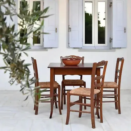 Zeos - Cycladic House In Ampelas, Βίλα Πάρος